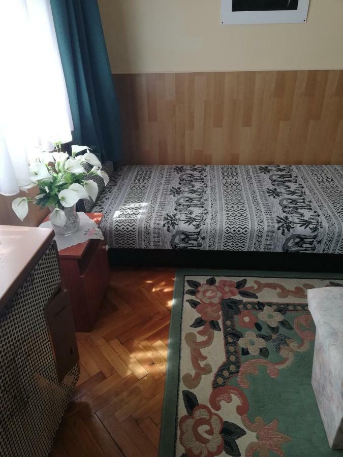 Szoboszlofonix Vendeghaz Hotel ไฮจ์ดุสโซบอสโล ภายนอก รูปภาพ