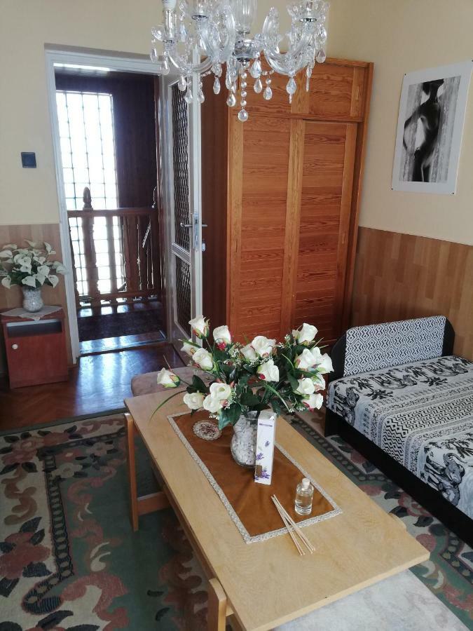Szoboszlofonix Vendeghaz Hotel ไฮจ์ดุสโซบอสโล ภายนอก รูปภาพ